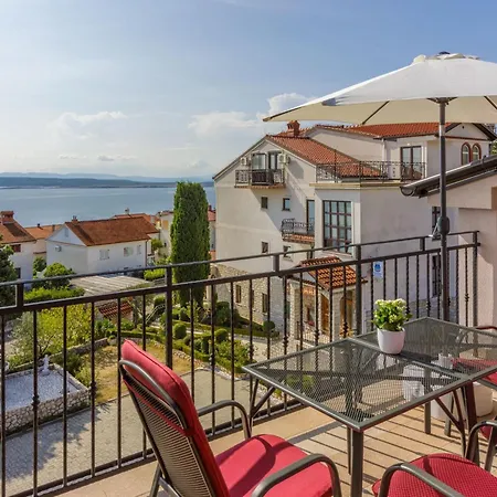 Mit Panoramablick Aufs By Interhome Appartement