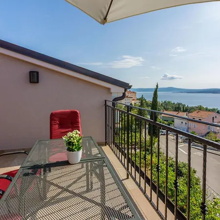 Mit Panoramablick Aufs By Interhome