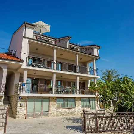 Mit Panoramablick Aufs By Interhome Appartement *