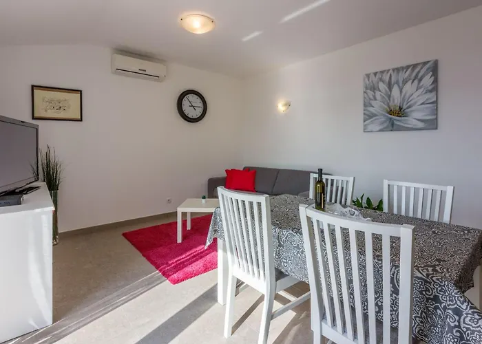 Mit Panoramablick Aufs By Interhome شقة *